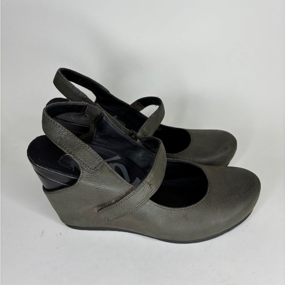 Women’s Olive Green Wedge Mary Jane Slingback Shoes
